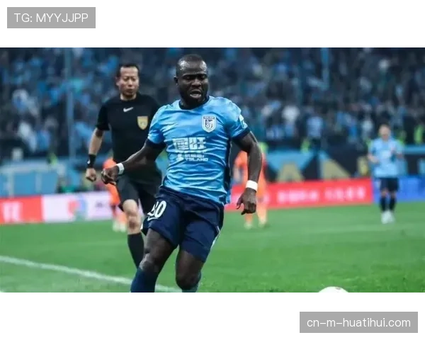 阿奇姆彭三球贡献进攻火力 英博攻击线多点开花特点